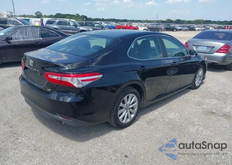 2018 Toyota Camry Le из США, поврежденный, VIN 4T1B11HK8JU658673